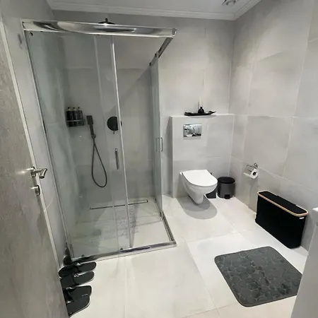 Three With 2 Baths In Evosmos 公寓 塞萨洛尼基