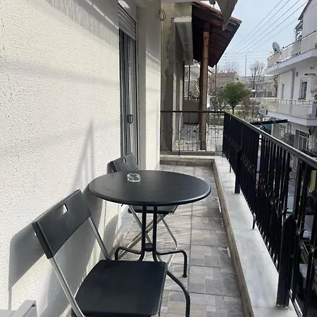 Three With 2 Baths In Evosmos 公寓 塞萨洛尼基