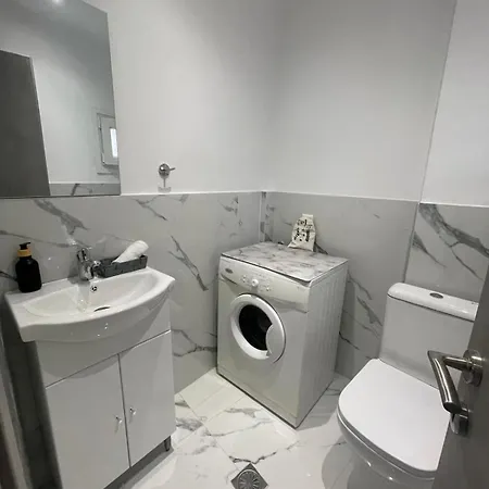 Three With 2 Baths In Evosmos *