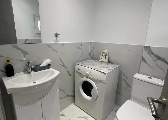 Three With 2 Baths In Evosmos *