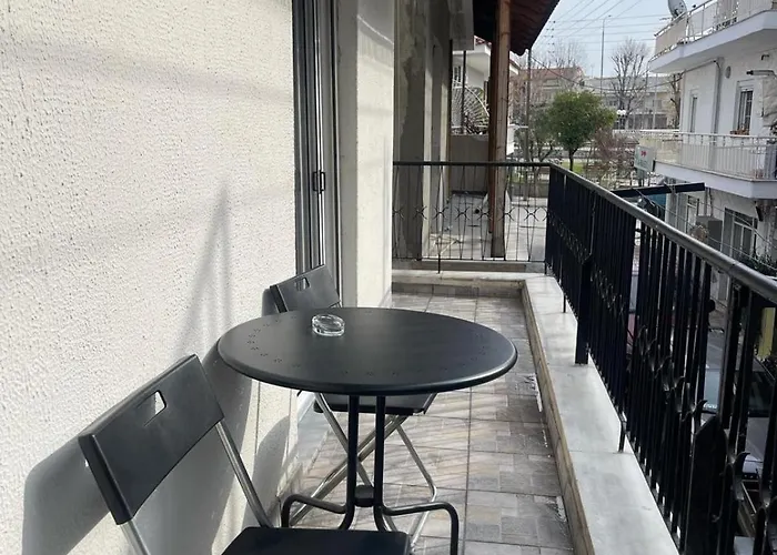 Three With 2 Baths In Evosmos 公寓 塞萨洛尼基